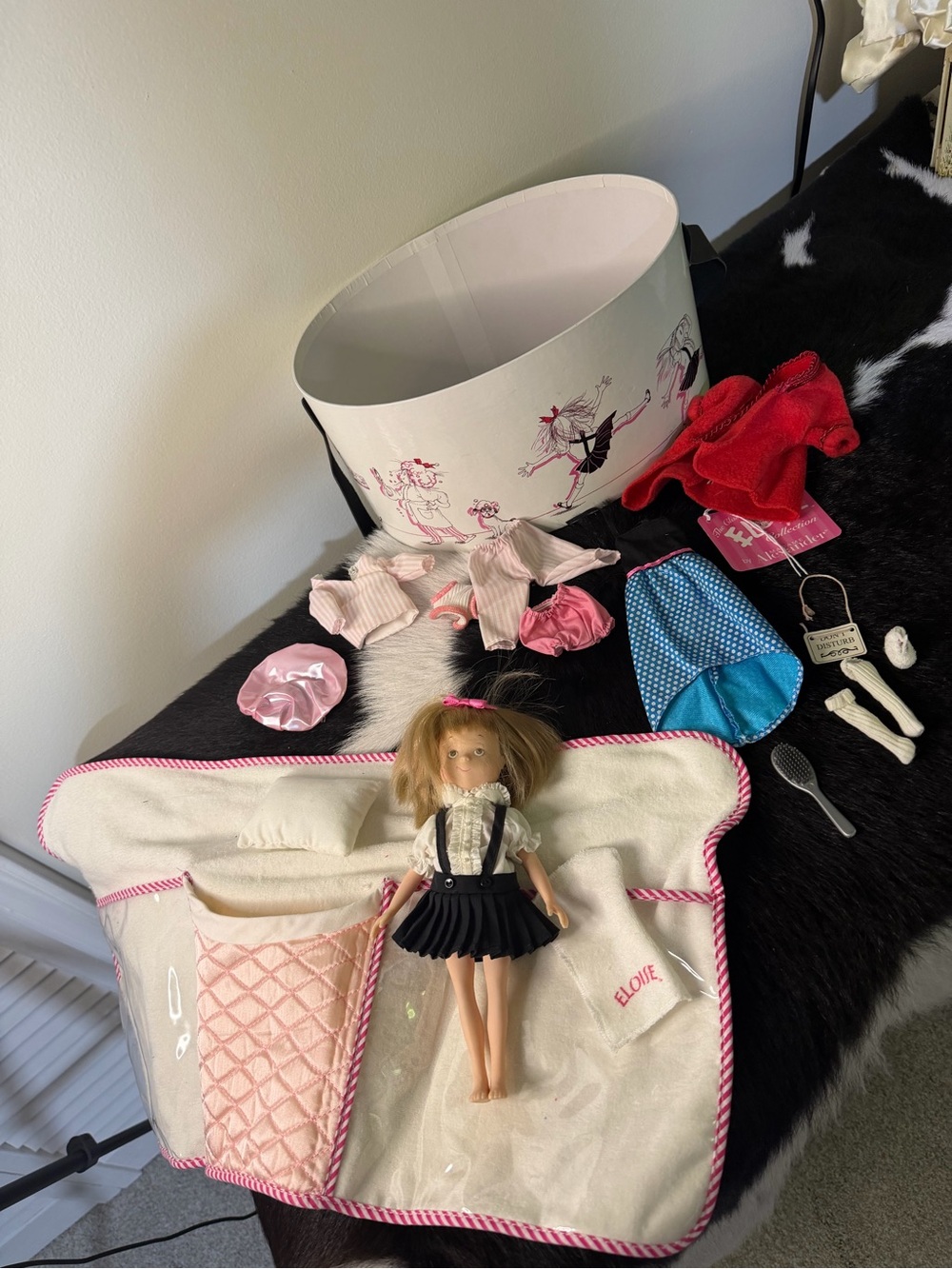 Eloise Doll Travel Case Play Set — Cream and Pink